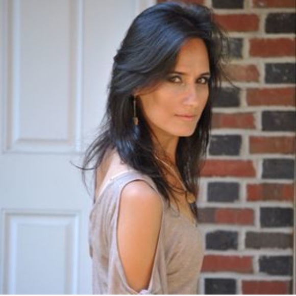 Meet your Posher, Miri and Shira! - Picture 7 of 10